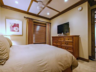 Bedroom with King Bed & TV